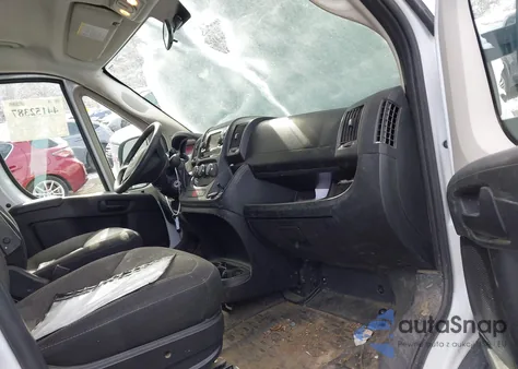 2018 Ram Promaster 2500 High Roof 136 Wb z USA, uszkodzony, nr VIN 3C6TRVCG3JE111960